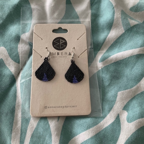NWT / Embra Bead Project / Fringe Seed Bead Avena Earrings ♥️ / Indigenous bead - Picture 2 of 5